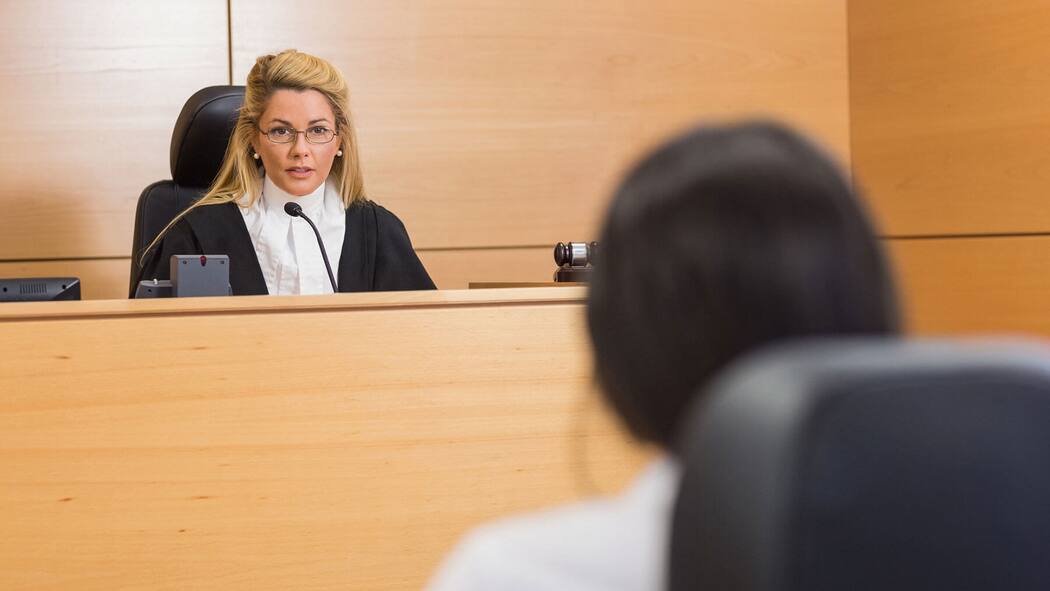 Muss ich zur Vorladung im Ausland? alt