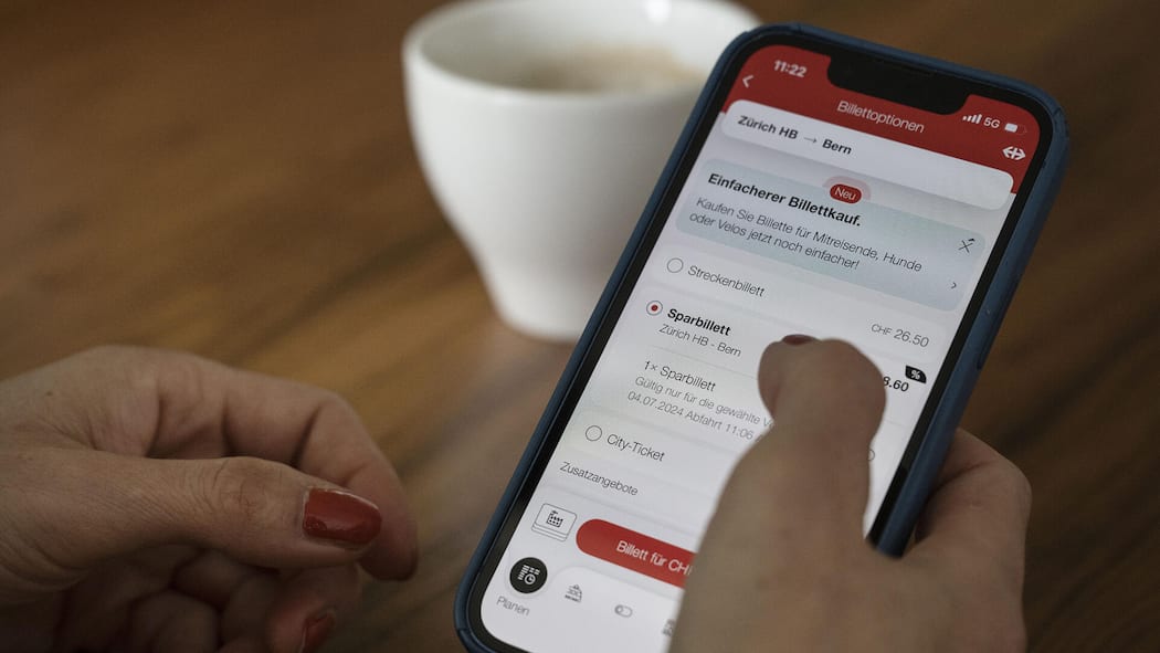 5 Spar-Tipps für günstigere SBB-Billette SBB-App auf Handy - Wer das komplizierte Tarifsystem der SBB durchschaut, kann beim Zugfahren in der Schweiz massiv Geld sparen