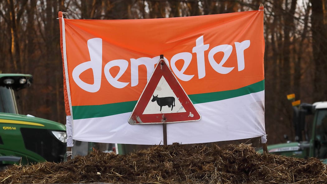 Was das teuerste Bio-Label verschweigt Transparent mit Demeter-Logo