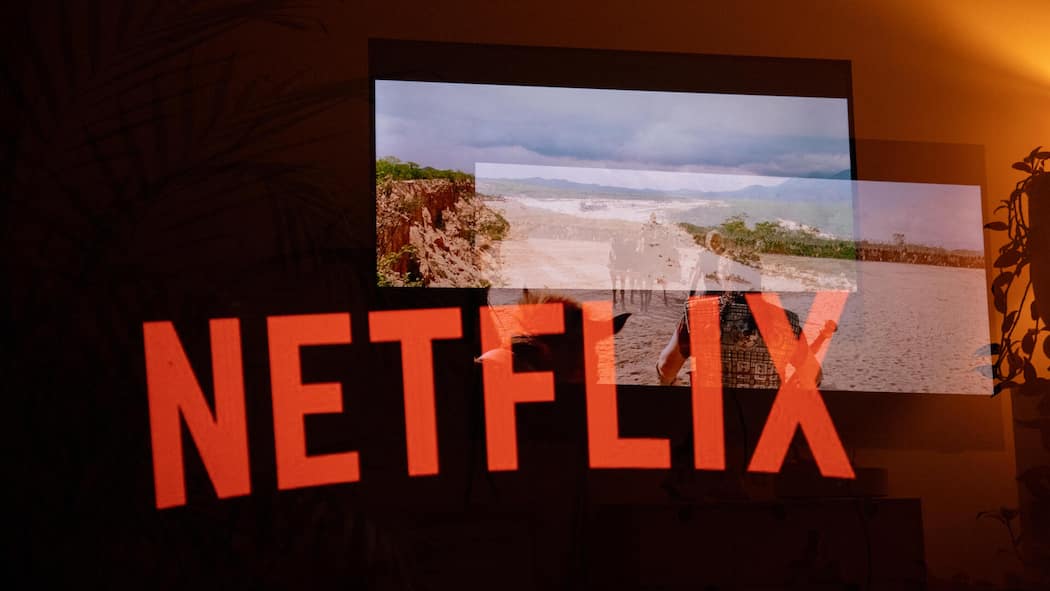 Netflix-Kunden kriegen Geld zurück – aber nicht in der Schweiz Netflix-Logo auf Bildschirm - Wer in Europa wohnt, hat gute Chancen, Geld von Netflix zurückzubekommen. Schweizer allerdings bleiben aussen vor – auch wegen Bundesbern