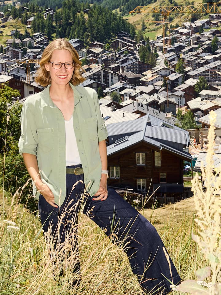 Sie stellte sich erfolgreich gegen eine Männer-Seilschaft Danica Zurbriggen, im Hintergrund Zermatt - Das nahm die Zermatterin Danica Zurbriggen Lehner nicht hin: Ex-Nationalrat Yannick Buttet wurde zum indirekten Chef jener Frau gemacht, die er sexuell belästigt hatte