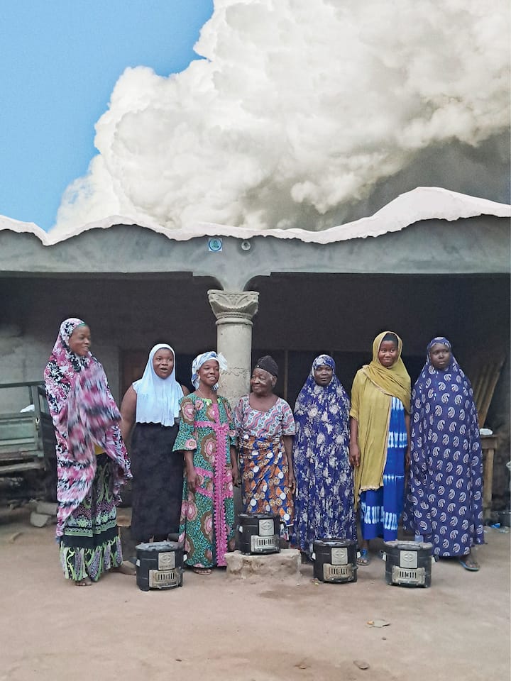 Geheimnistuerei um Schweizer Pionier-Projekt Kompensationsprojekt, Ghana: Die Auslandstrategie ist gescheitert, Recherche in Ghana, Kompensation Kochöfen,Ein ganzes Drittel des eigenen Klimaziels versucht die Schweiz mit Projekten im Ausland zu erzielen. Eine Recherche in Ghana wirft Fragen auf. Können die Kompensationsprojekte liefern, was sie versprechen?Bilder von Emmanuel Dogbevi von seiner Recherche vor Ort, Juli 2025.