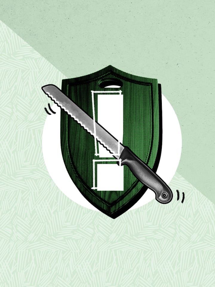 Ein Mann will ein gebuchtes Zimmer beziehen, doch es ist besetzt. Ein Streit entbrennt, ein Messer blitzt auf. War es eine versuchte Tötung oder straflose Notwehr? Der Beobachter zeigt, wie man sich verteidigen darf.