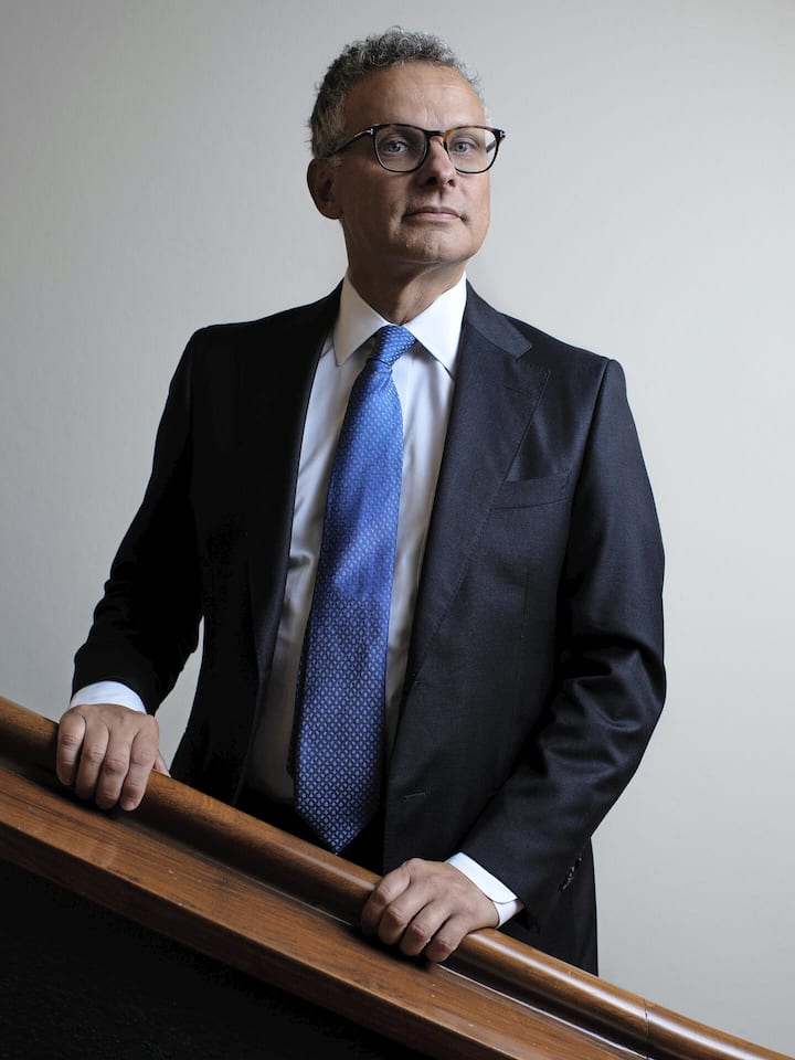 Ikarus der Herzmedizin Herzchirurg Francesco Maisano, von 2014 bis 2020 Direktor der Herzklinik des Universitätsspitals Zürich